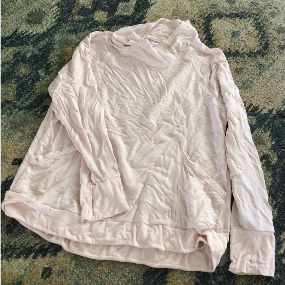 YOGALICIOUS pale pink athletic top